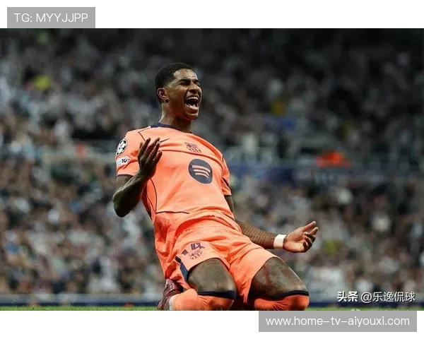 巴萨球迷起立致敬！拉什福德创造罕见一幕，拉什福德 巴萨