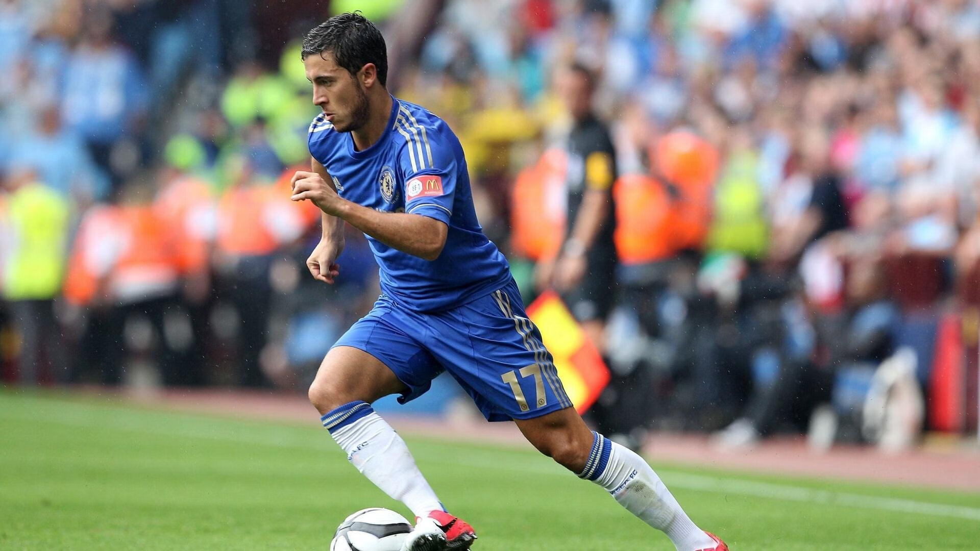 爱游戏体育官方入口-“尼古拉斯·桑特基的精准踢球技巧，推动阿根廷美洲狮队迎接世界挑战”